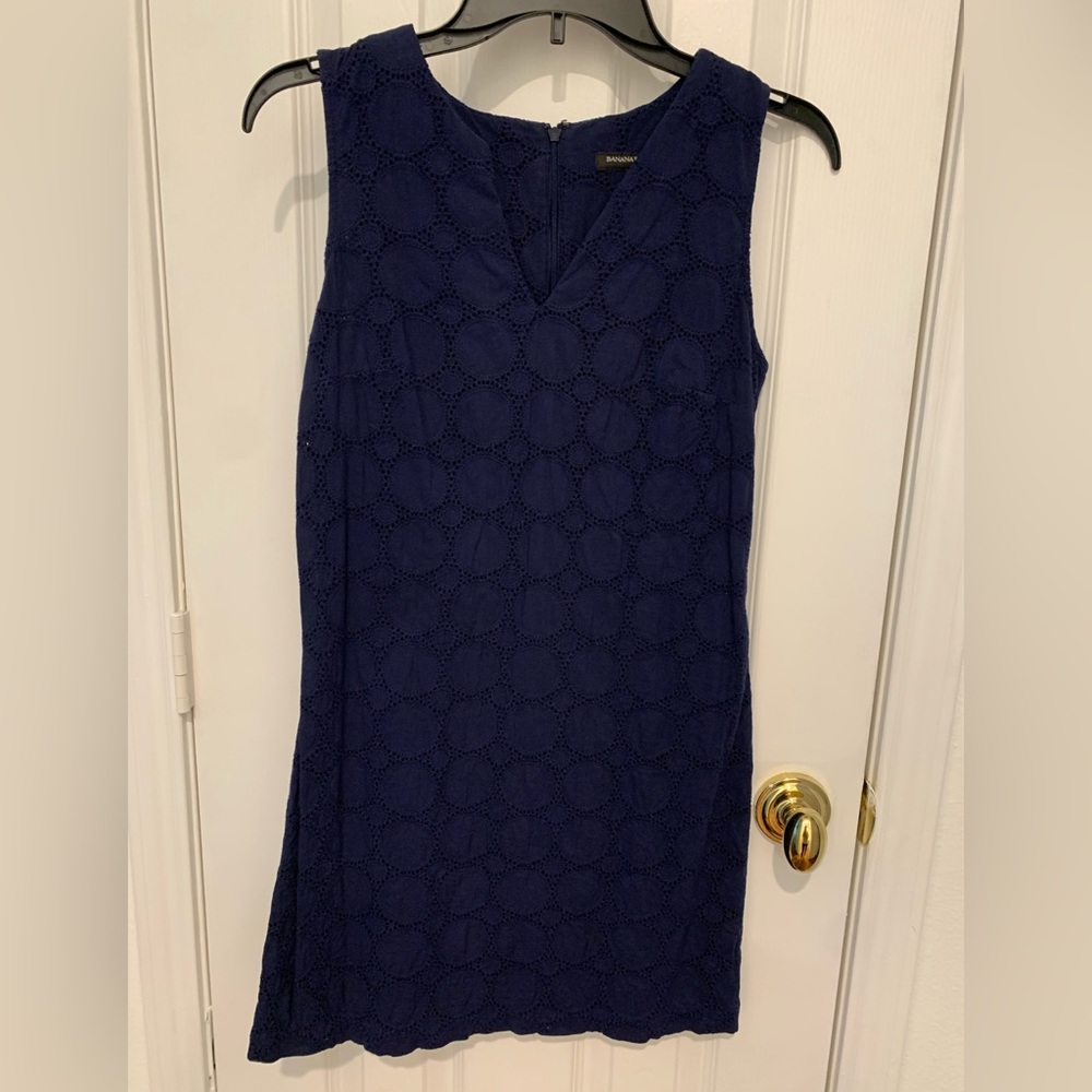 Banana Republic Lace Embroidered pattern Sleeveless Navy Blue Dress Size 2P